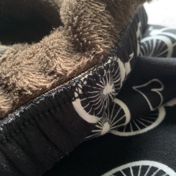 Just Cozy Bicycle Leggings with fluffy interior - Picture 3 of 4